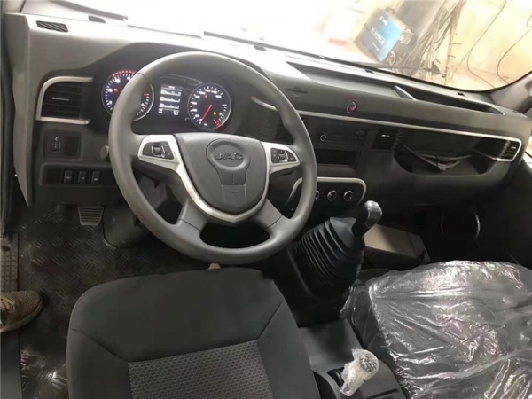 國六4.2米江淮駿鈴V6冷藏車