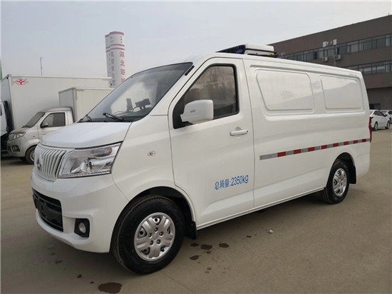 國六長安睿行M80面包冷藏車