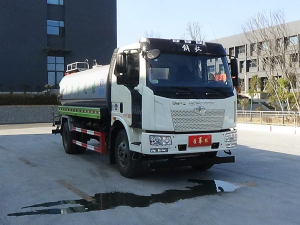 解放4.5軸距國六14.2方灑水車