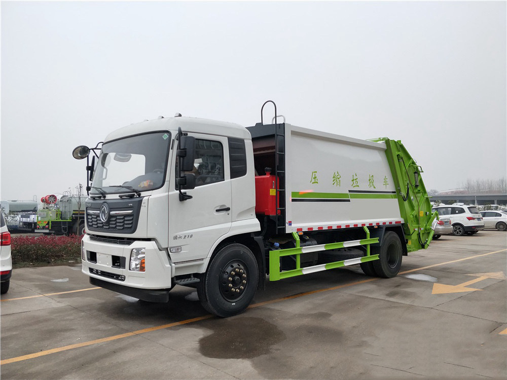 程力威牌CLW5182GSSD6型灑水車